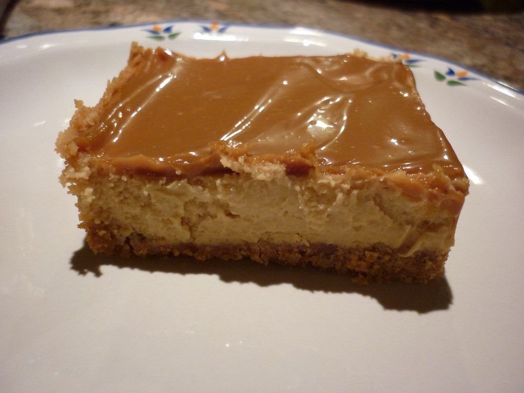 A photo of cheesecake bars