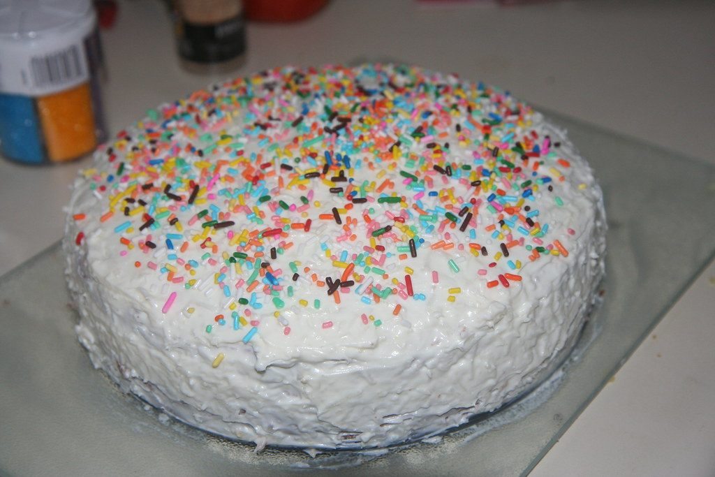 A photo of vanilla frosting
