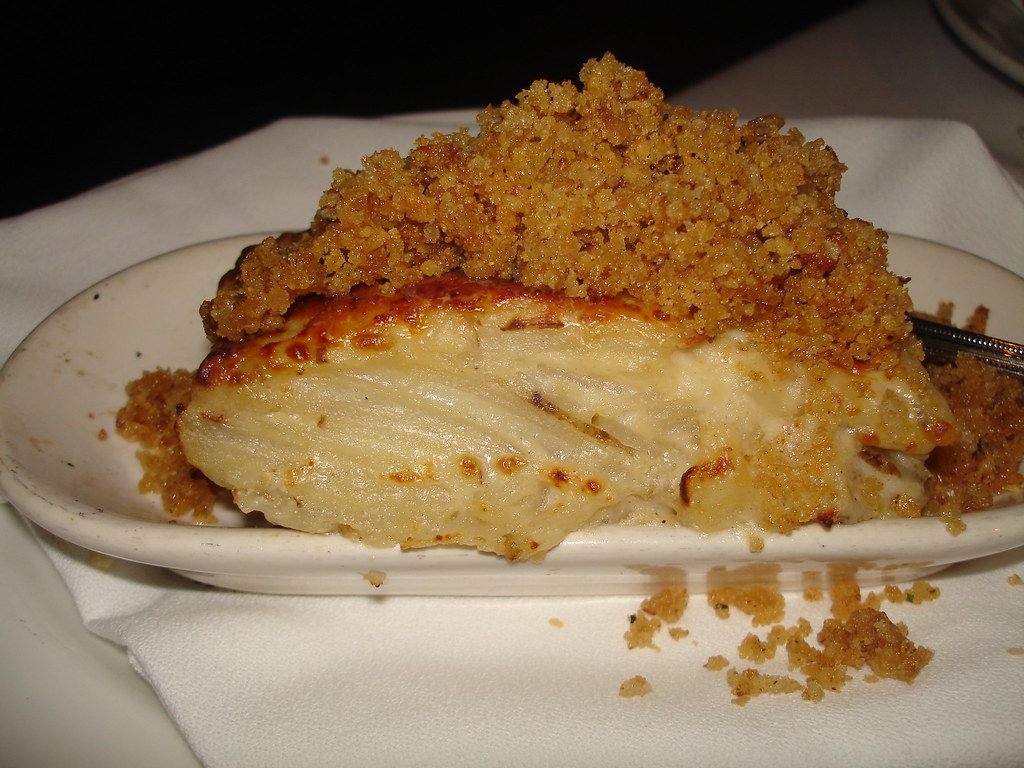 A photo of au gratin potatoes