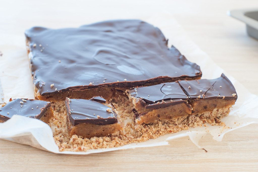 A photo of caramel slice