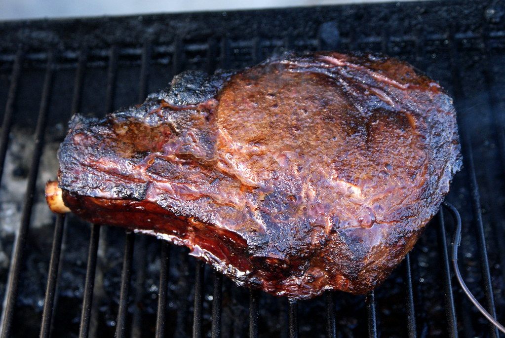 A photo of prime rib roast beef