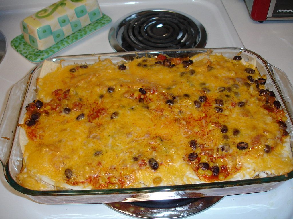 A photo of baked beans casserole dish