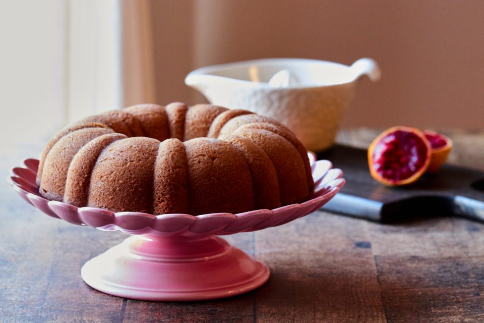 A bundt cake on a cake stand